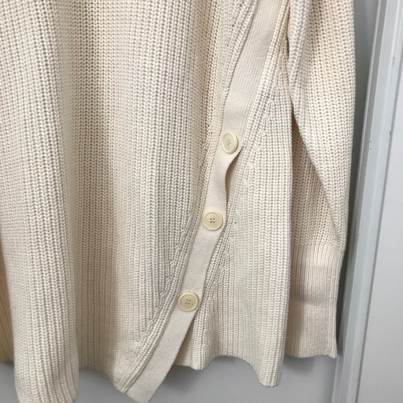 Hugo Boss Women Knit Turtle Neck With Buttons - Picture 3 of 7